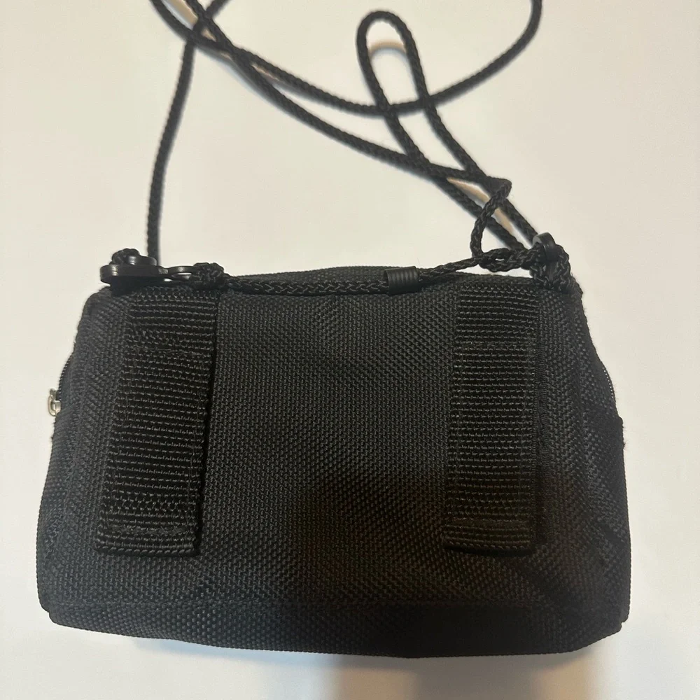 Nintendo Game Boy Advance Crossbody Travel Bag